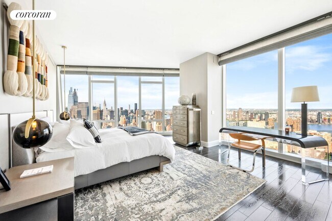 Photo - 45 E 22nd St