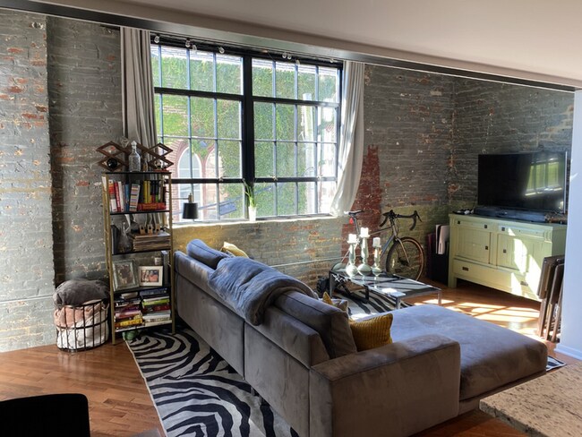 Photo - 1509 E Baltimore St Unit Apt 15