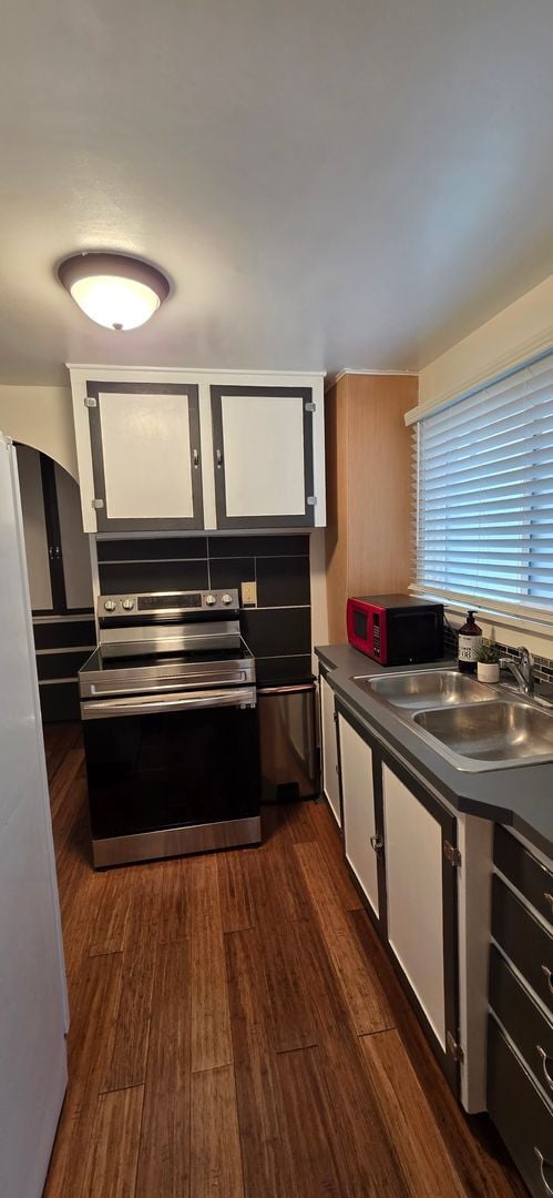 Photo - 2514 Van Lennen Ave Unidad C