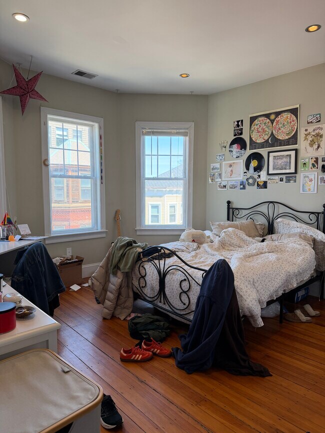 Photo - 148 Hillside St Unit 3