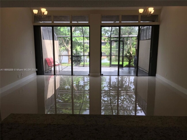 Photo - 10951 N Lakeview Dr