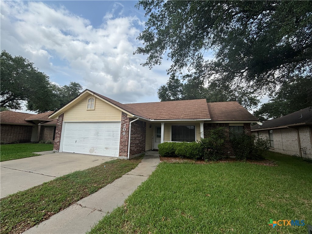 Photo - 206 Mariner Dr House