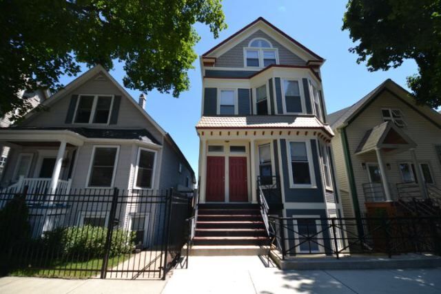Photo - 3016 N Oakley Ave Unit J08P