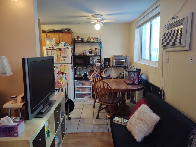 2440 Harriet Ave Unit 105