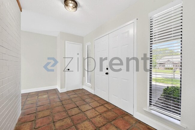 Photo - 1006 Tulane Dr