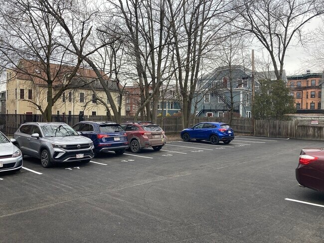 Photo - 14 Trowbridge St Unit 8