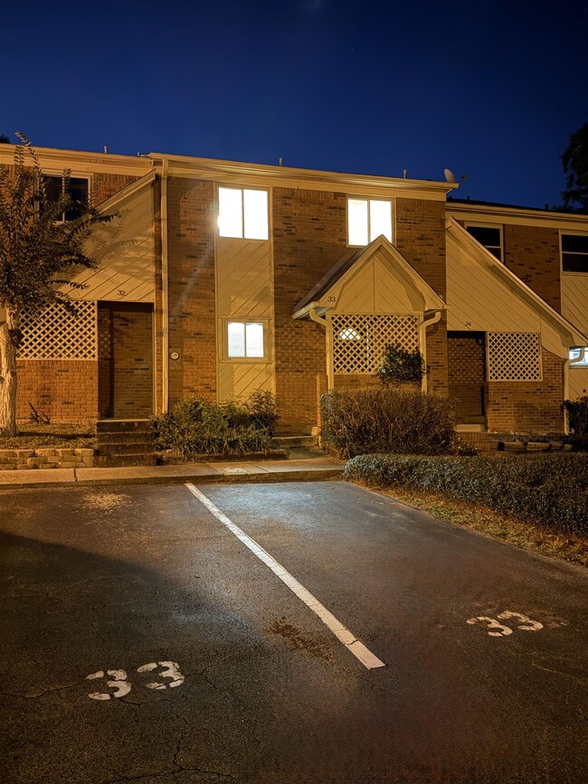 Photo - 3207 Shamrock St E