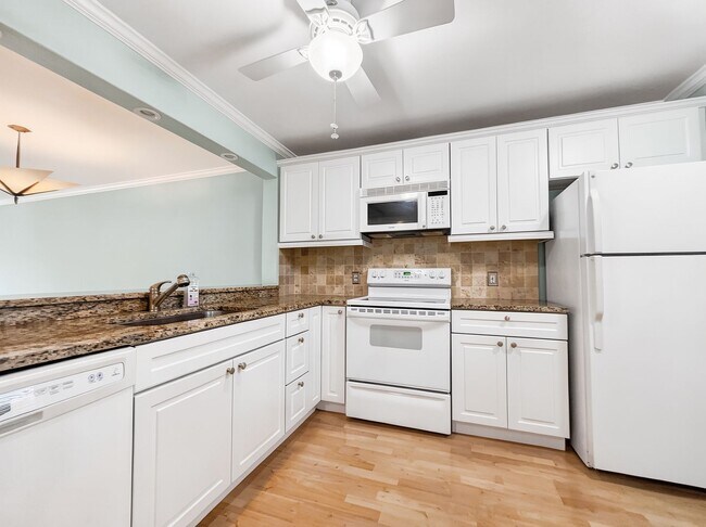 Photo - Stunning Sandpiper Bay 2 bed/2 bath end unit condo