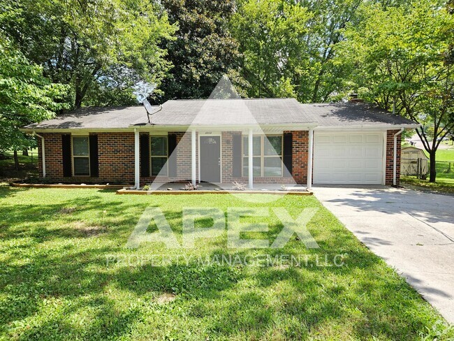 Building Photo - NICELY UPDATED - 3 Bd - 2 Ba Single Family... Rental