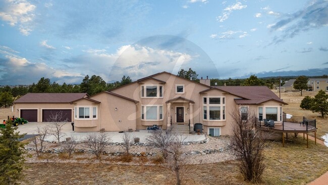 Photo - Country Living on 13.5 Acres