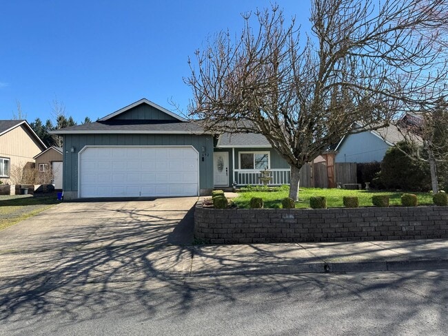 Building Photo - 692 N 1st St