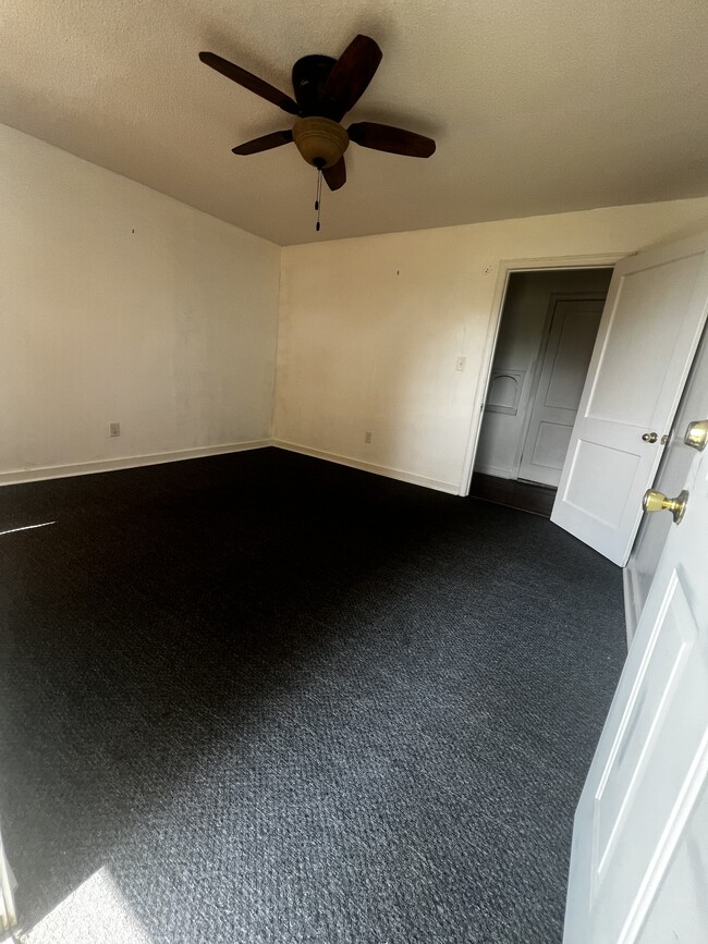 Photo - 944 Alice Ave