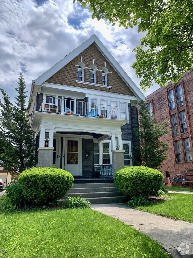 Building Photo - 3412 N Oakland Ave Rental