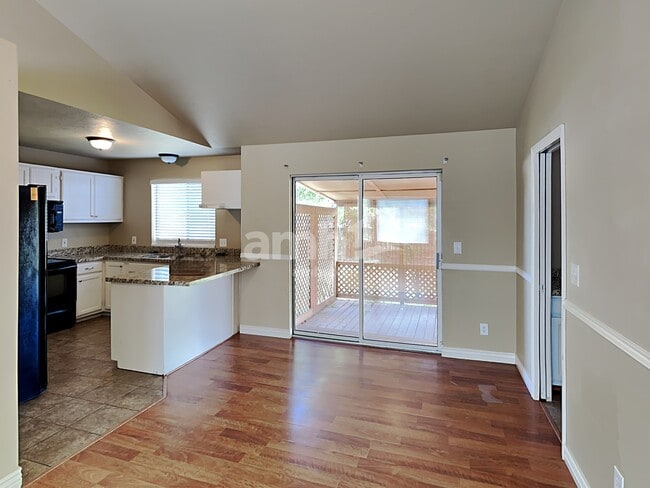 Photo - 1329 E 410 S St