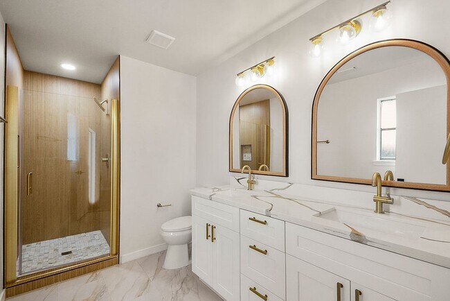 Photo - 5514 Chantilly Ln