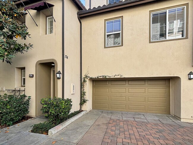 Stunning 3-Bedroom Home in Gated Irvine Co... - Stunning 3-Bedroom Home in Gated Irvine Co...