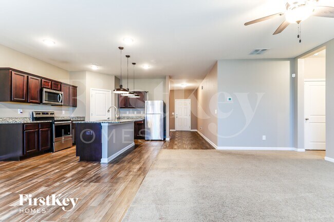 Photo - 336 Alexander Ln
