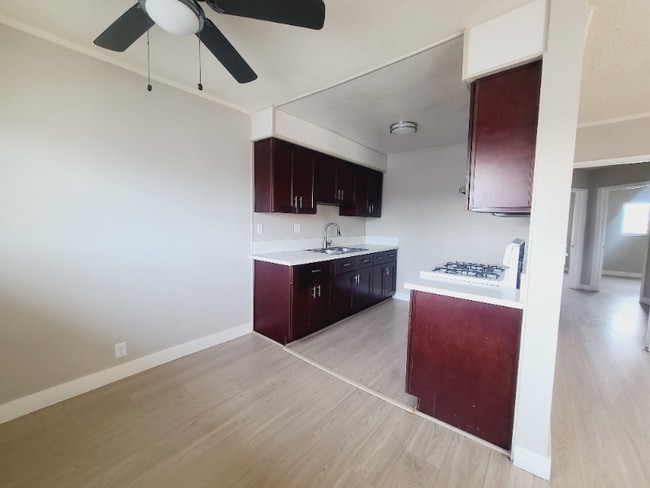 Photo - 8720 Orion Ave Unidad 21