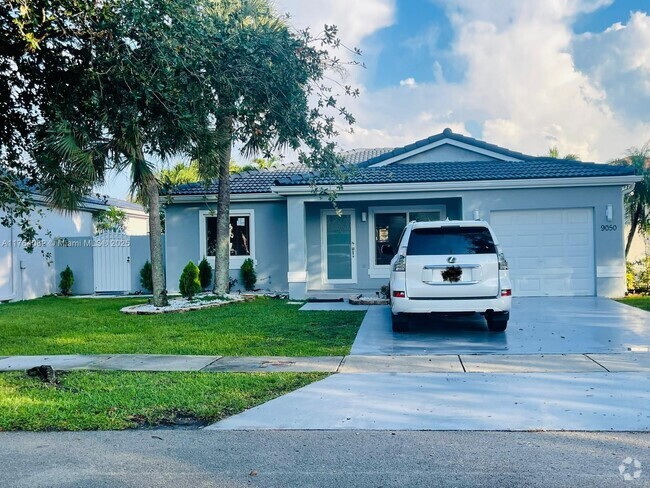 Building Photo - 9050 NW 192nd Terrace Rental