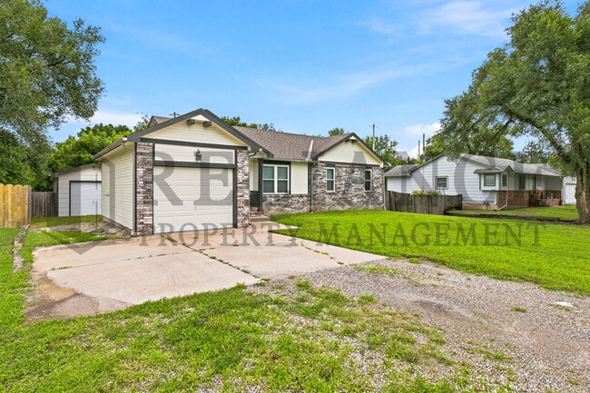 Photo - 516 N Lakeside Dr