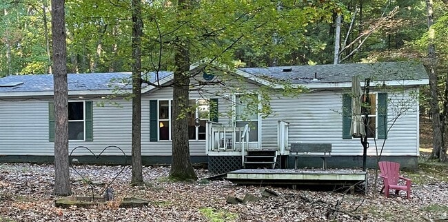 Photo - 6586 Ridge Rd