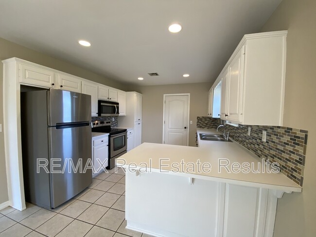 Photo - 1601 S 24th Pl