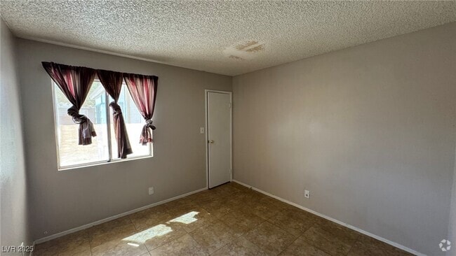 Building Photo - 4745 E Lana Dr Rental