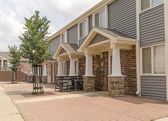 Fox River Townhomes