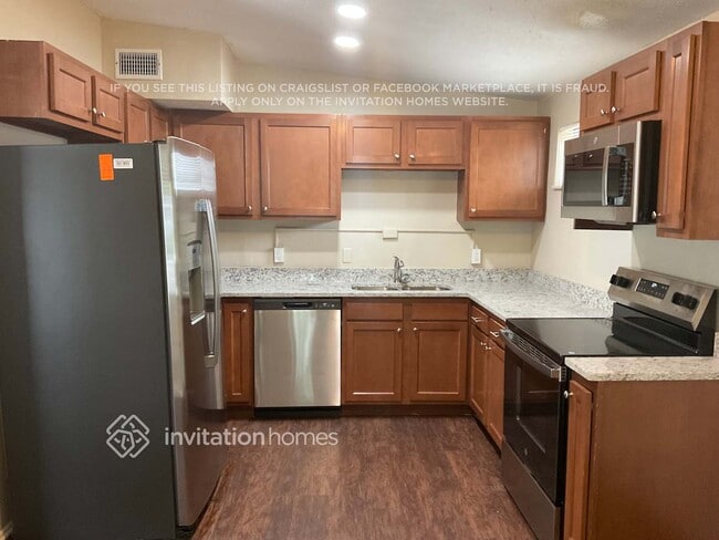 Photo - 9248 83rd St N