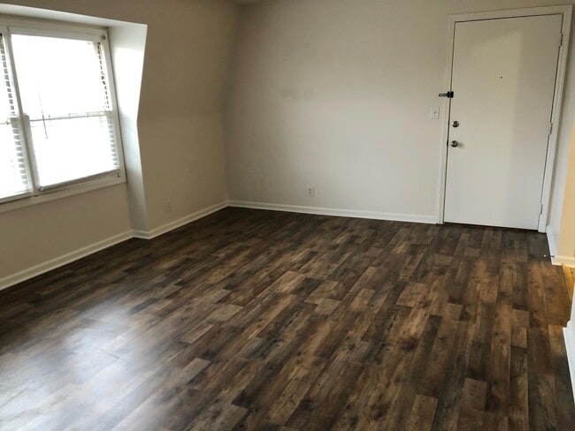 Photo - 904 Plaza Dr Unit 11