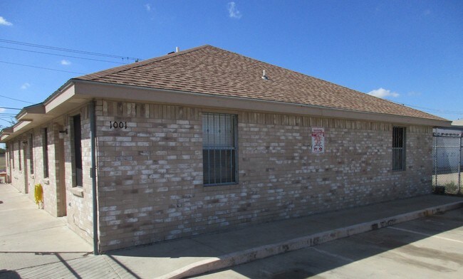 Photo - El Chaparral Apartment