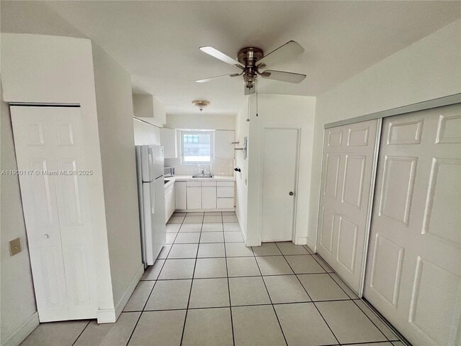 Photo - 158 Ocean Dr Unidad 406