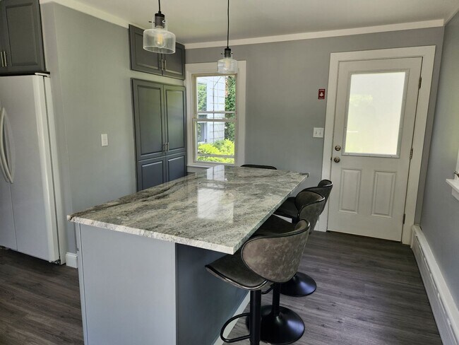 Photo - 148 Russells Mills Rd