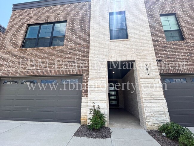 Building Photo - 2903 Layla Drive - Beautiful 3 Bedroom, 2.... Rental