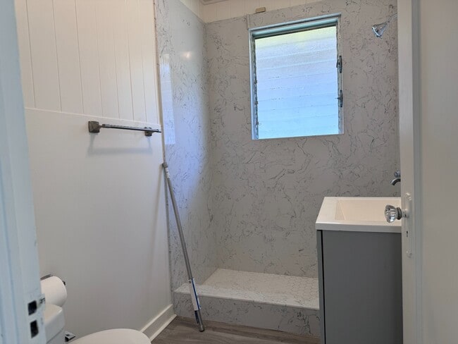 Photo - 2 Bed/1 Bath/ 1 Parking w/ Split A/C unit