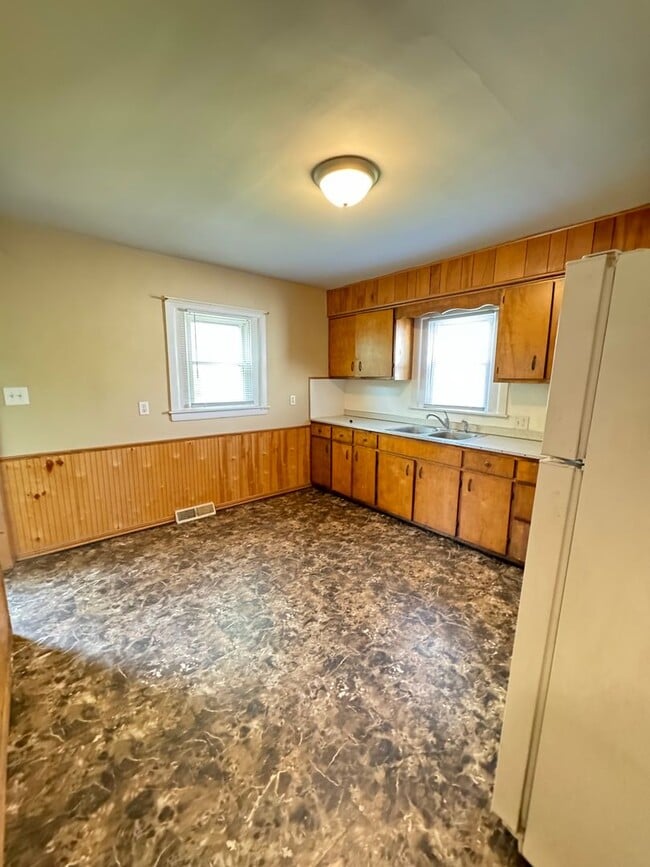 Photo - Charming 3-Bedroom, 1-Bathroom Home with Garage – $1,350/Month | Accepting Section 8