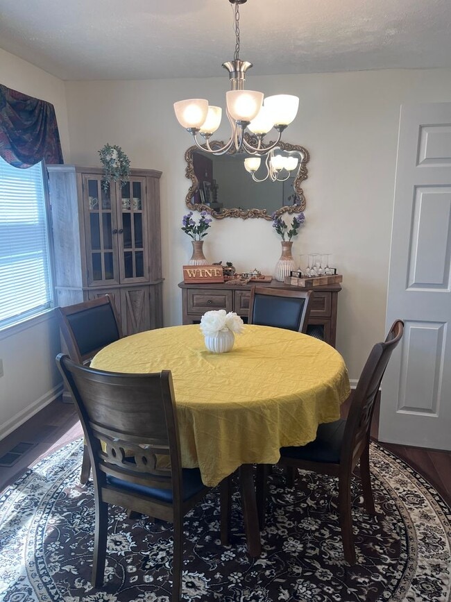 Photo - Old Charleston Circle (1003)