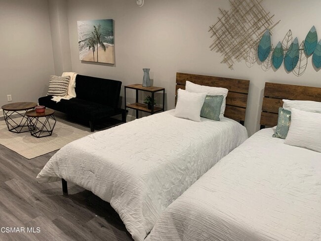 Photo - 10982 Roebling Ave