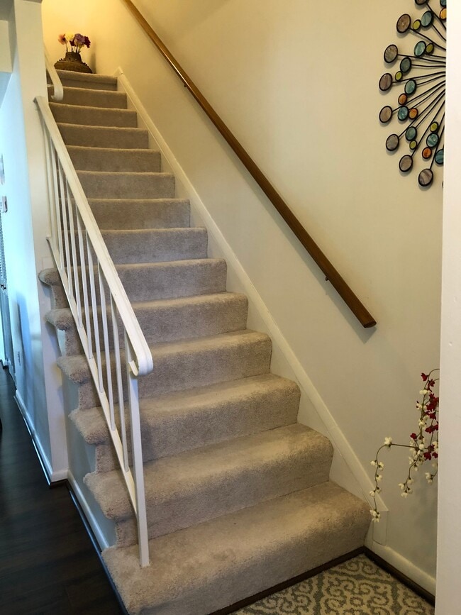 Photo - 4240 Embassy Dr