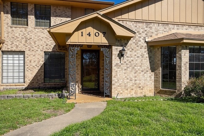 Photo - 1407 Key St