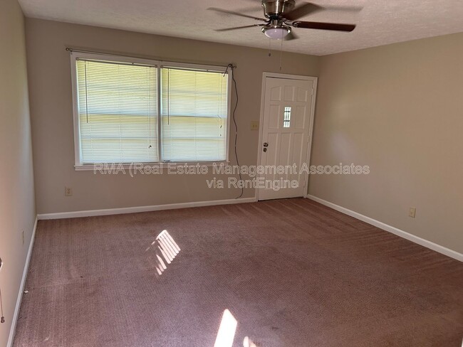 Photo - 764 Cheatham Rd