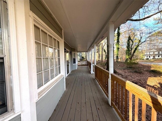 Photo - 1960 McEachern Manor Dr