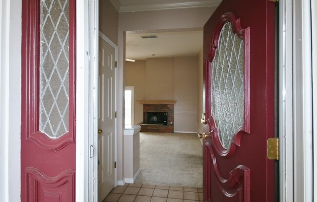 Photo - 4 Bed Brick Home! Zia School District! - Pets Welcome!!!