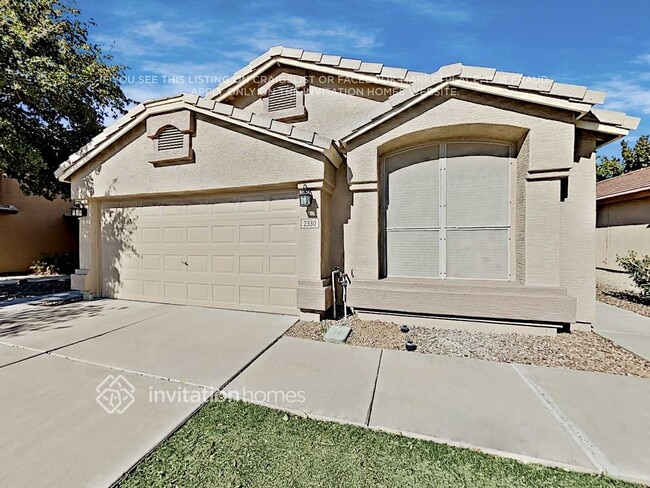 Photo - 2330 E Pinto Dr House