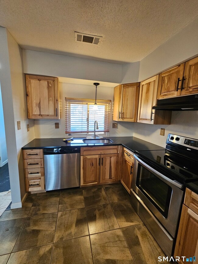 Photo - 155 Redstone Hl Rd Unit 102