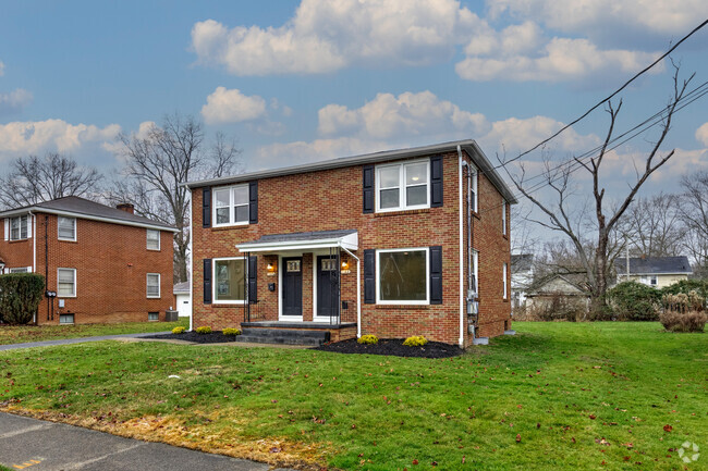 Building Photo - 1140 Meadowbrook Ave SE Rental