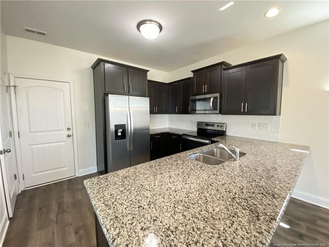 Photo - 140 Verdmont Dr