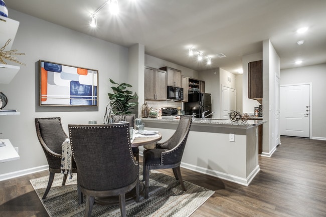 Photo - Overlook Exchange