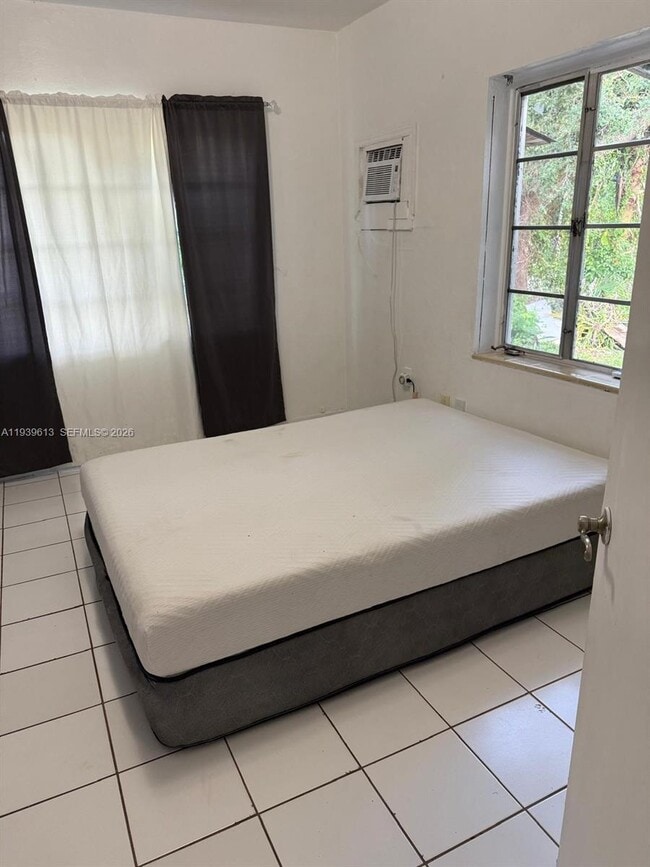 Photo - 3100 SW 13th St