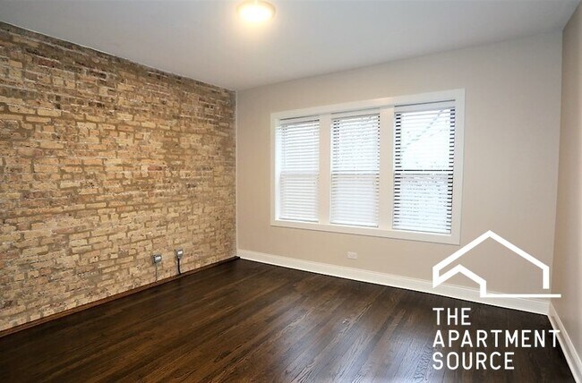 Photo - 2230 N Sawyer Ave Unidad 3E